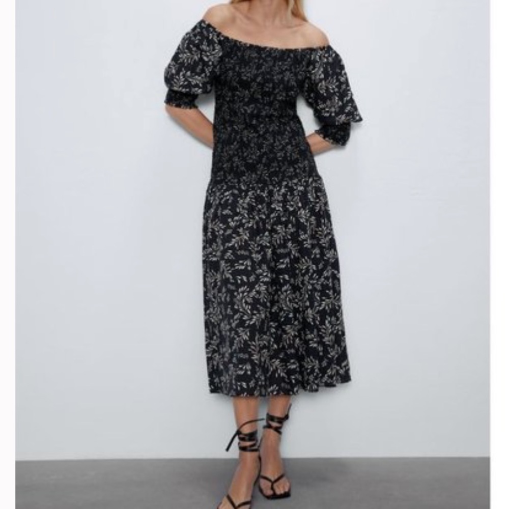 ZARA Women's Black 'The Penny Dress" Printed Smocked Off the Shoulder Midi Dress